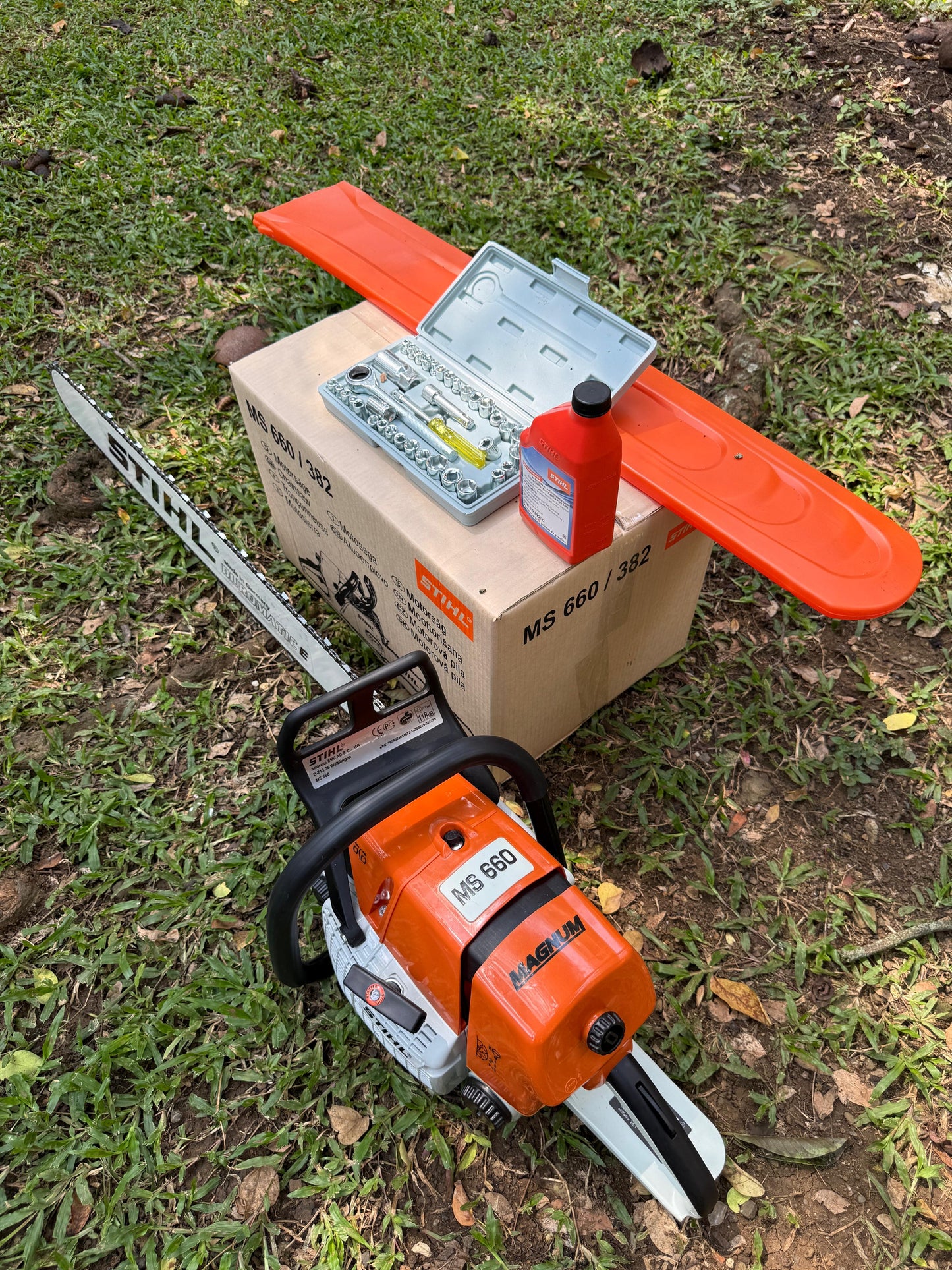 Motosierra STIHL MS 660 MAGNUM ALEMANA + ACEITE + JUEGO COPAS RACHE